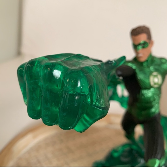 DC Comics Green Lantern Movie Hal Jordan Energy Statue - Picture 5 of 14